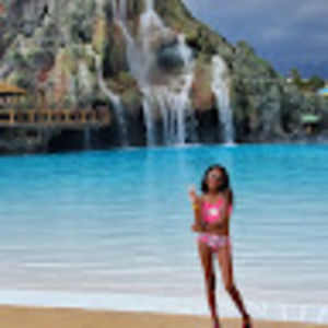 Meet your Posher, Karina